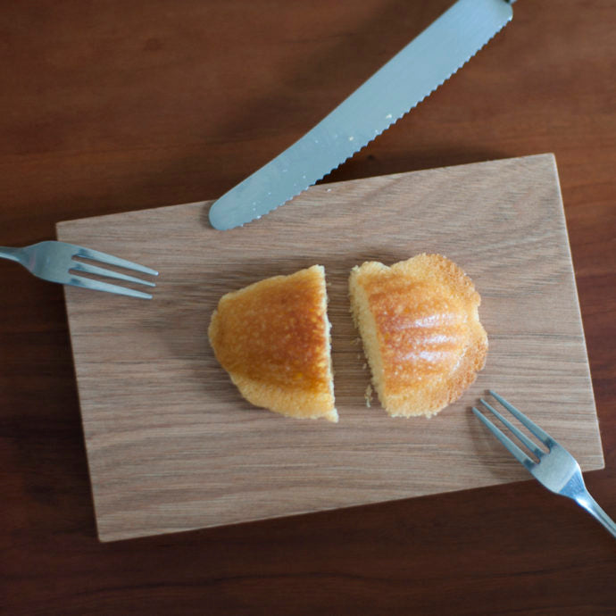 CUTTING BOARD