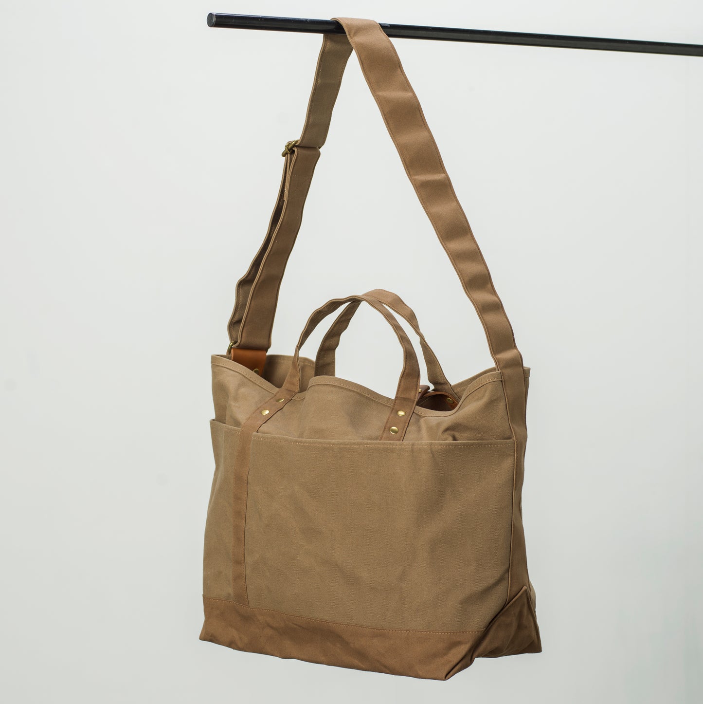 SHOULDER TOTE