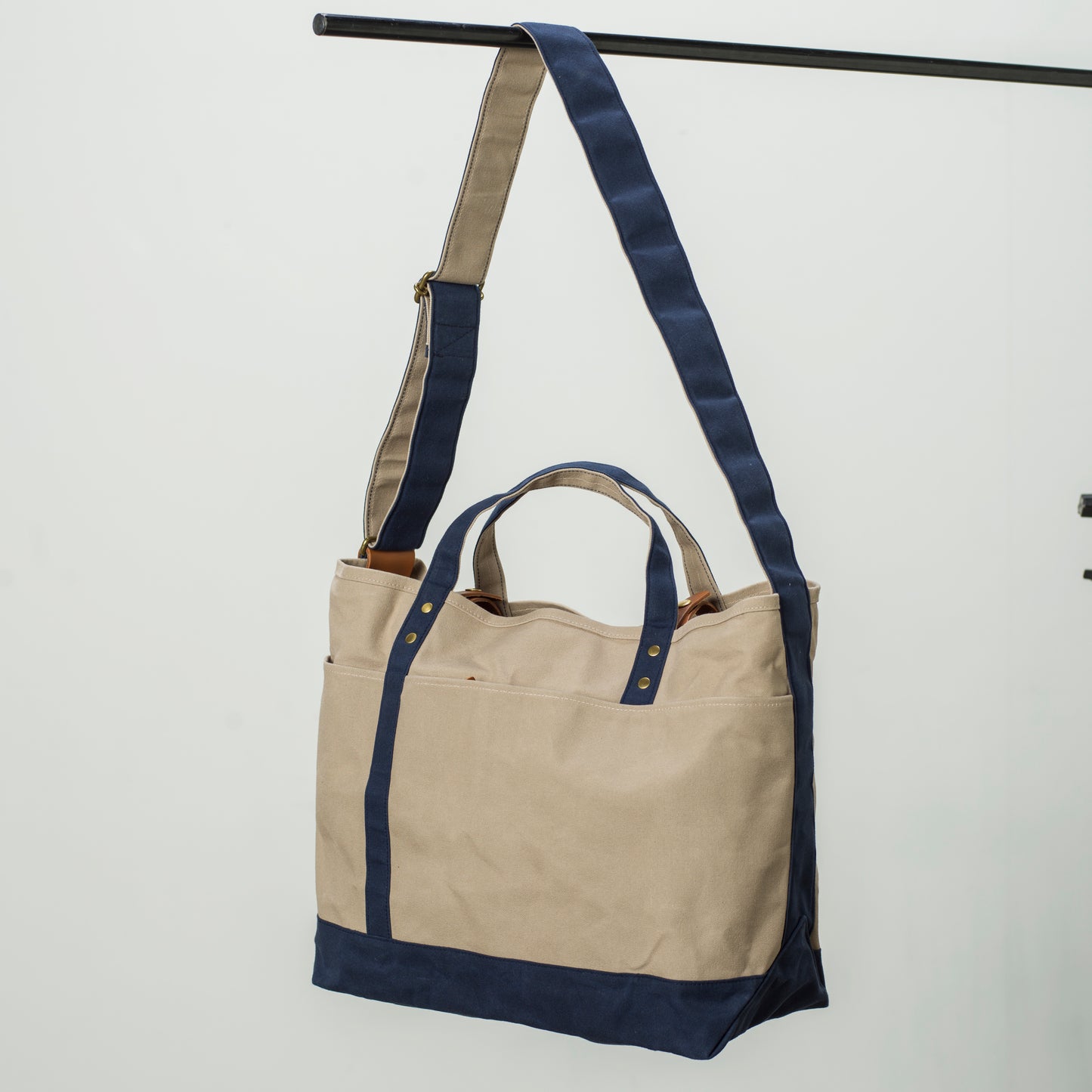 SHOULDER TOTE