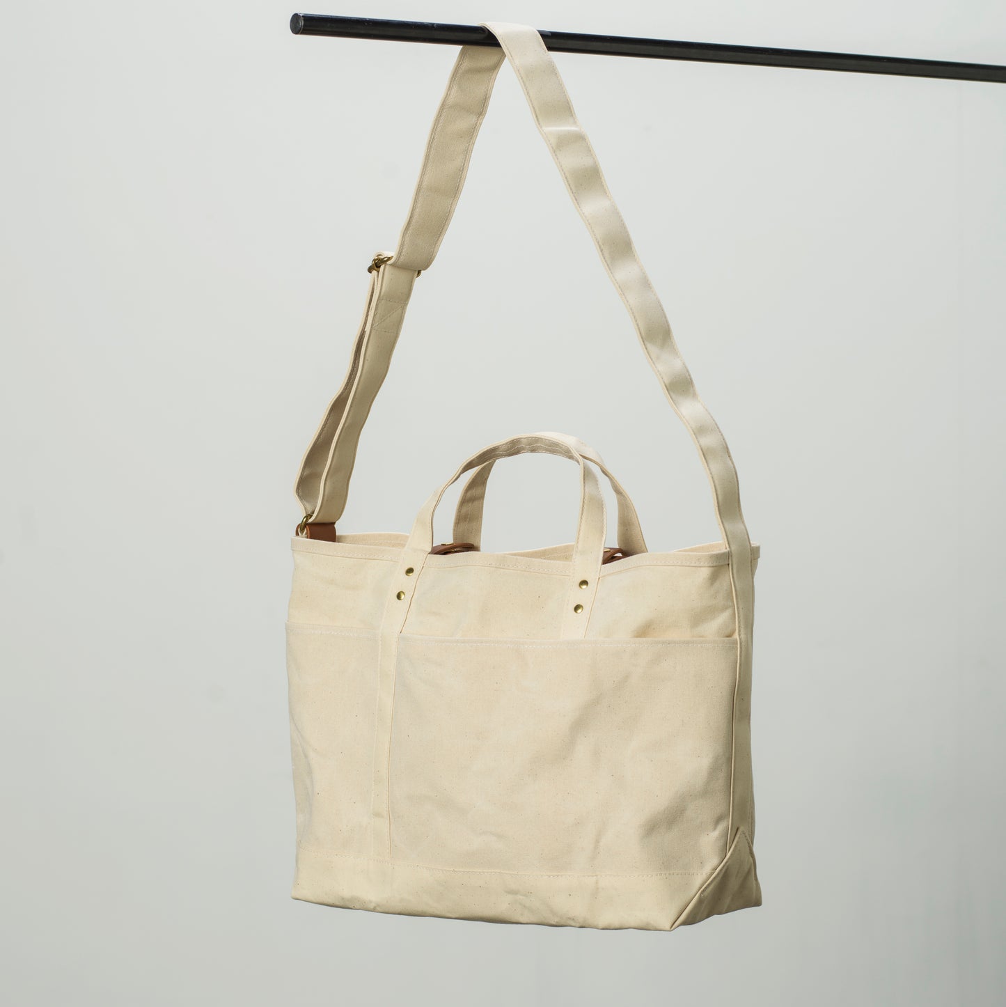 SHOULDER TOTE
