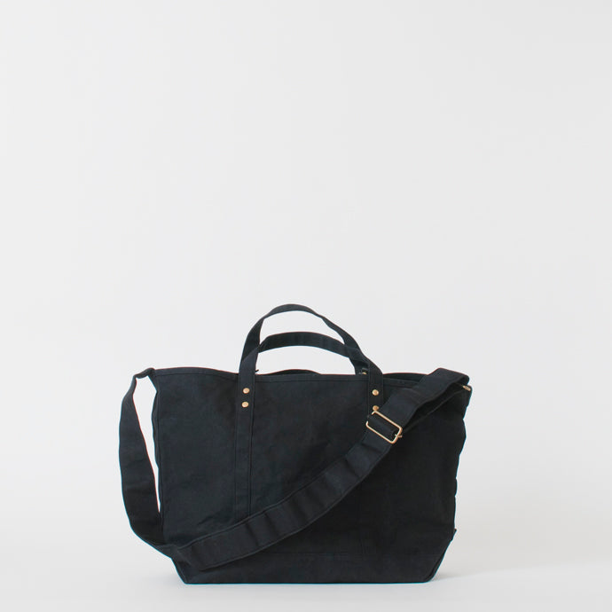 SHOULDER TOTE