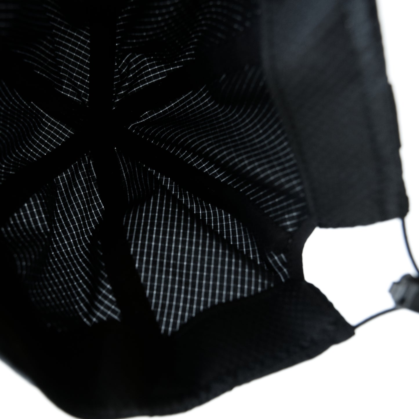 BREATHABLE CAP