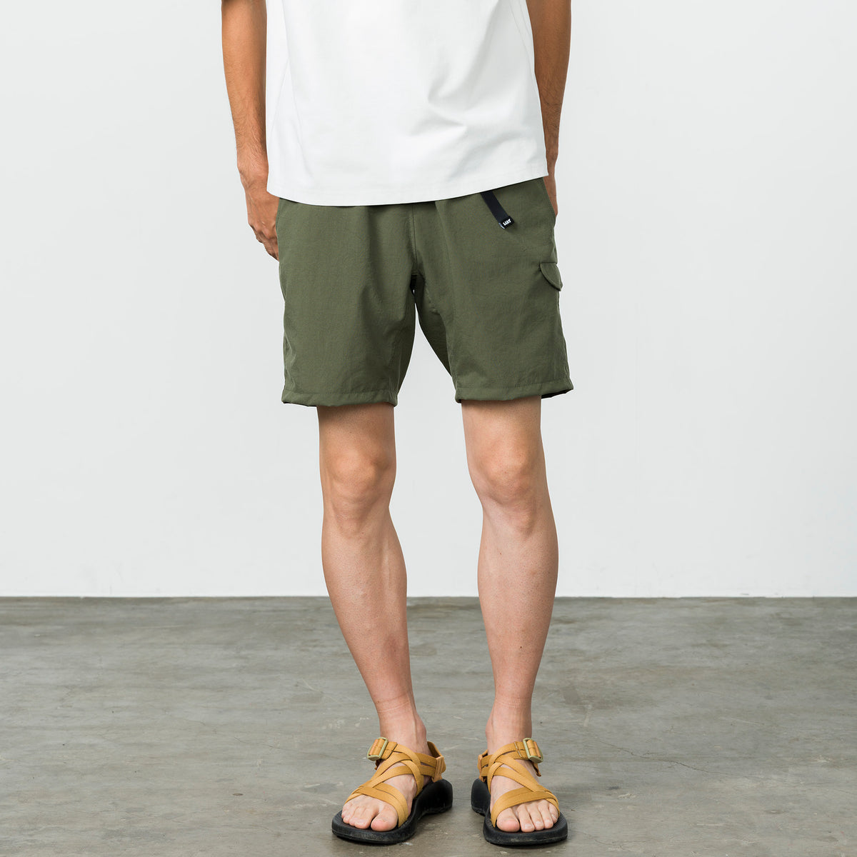 green / Sサイズ
モデル身長170cm体重53kg